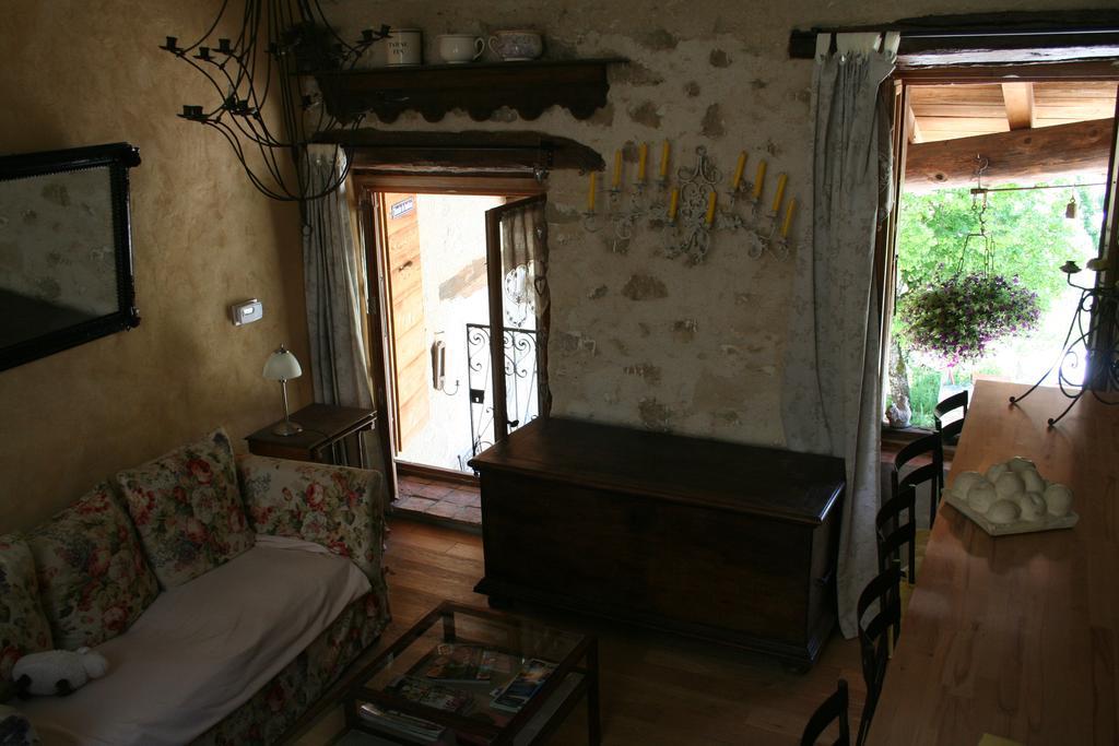 Chambre D'Hotes La Romarine Barnave 외부 사진